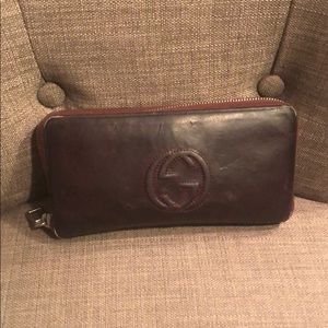 Gucci Wallet - Burgundy Leather w Zipper